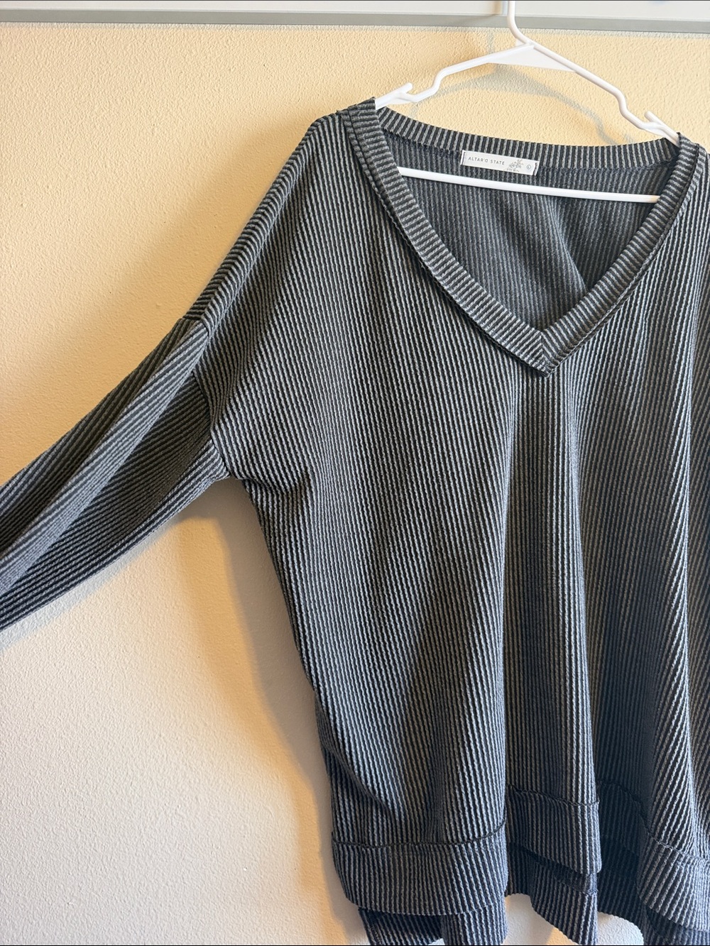 Altar'd State Gray Ribbed V-Neck Sweater - Picture 2 of 4